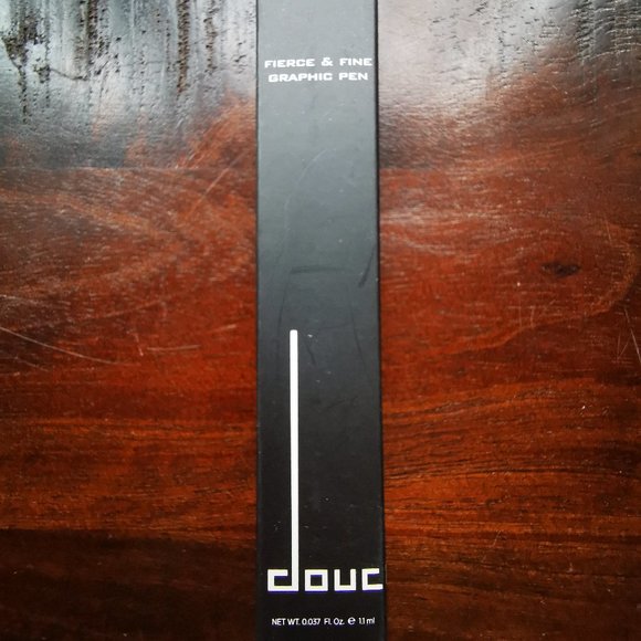 Makeup Bundle - Picture 4 of 9